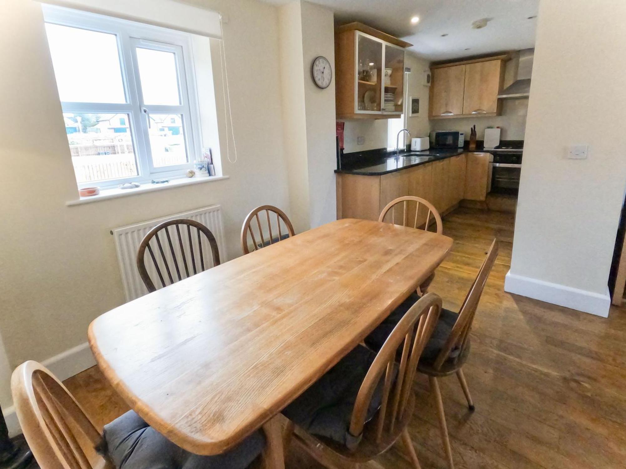 Villa Relaxing Townhouse In The Heart Of Bridport Exterior foto